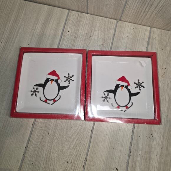 Crate & Barrel Penguin Appetizer Plates 2 Sets Of 4 NIB Holiday Christmas Desert - Picture 1 of 7
